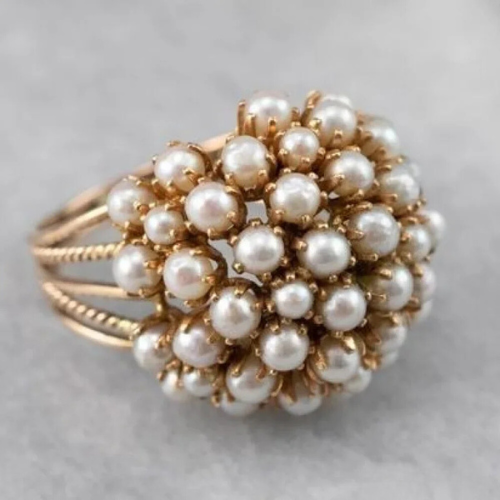 Bush - Ring Adorned with Inlaid Pearls