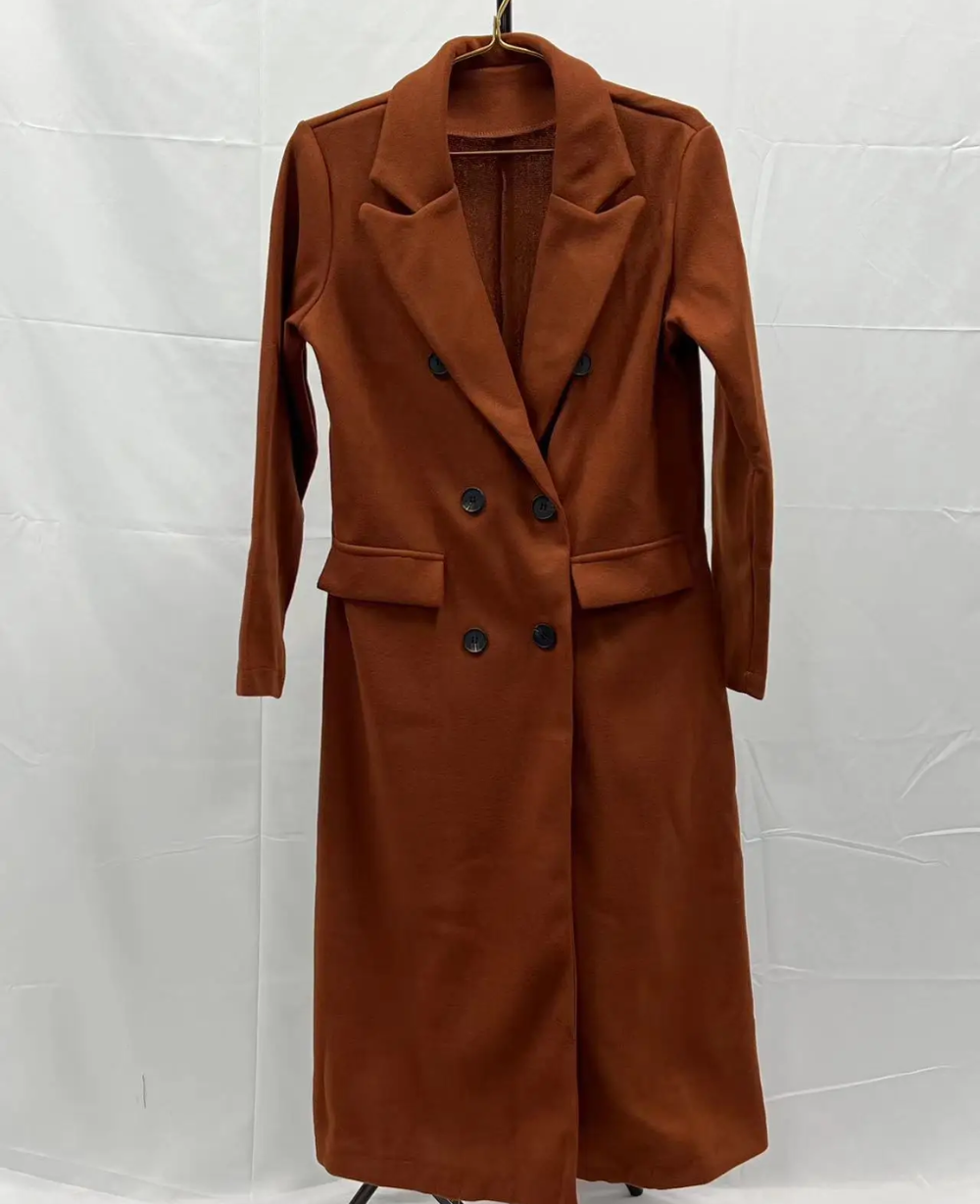 Sophisticated Fitted Trench Coat for All Occasions