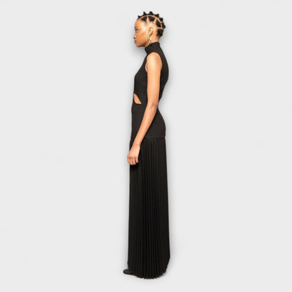 Kristen - Stylish Maxi Dress with Pleats & Cutouts for Any Occasion