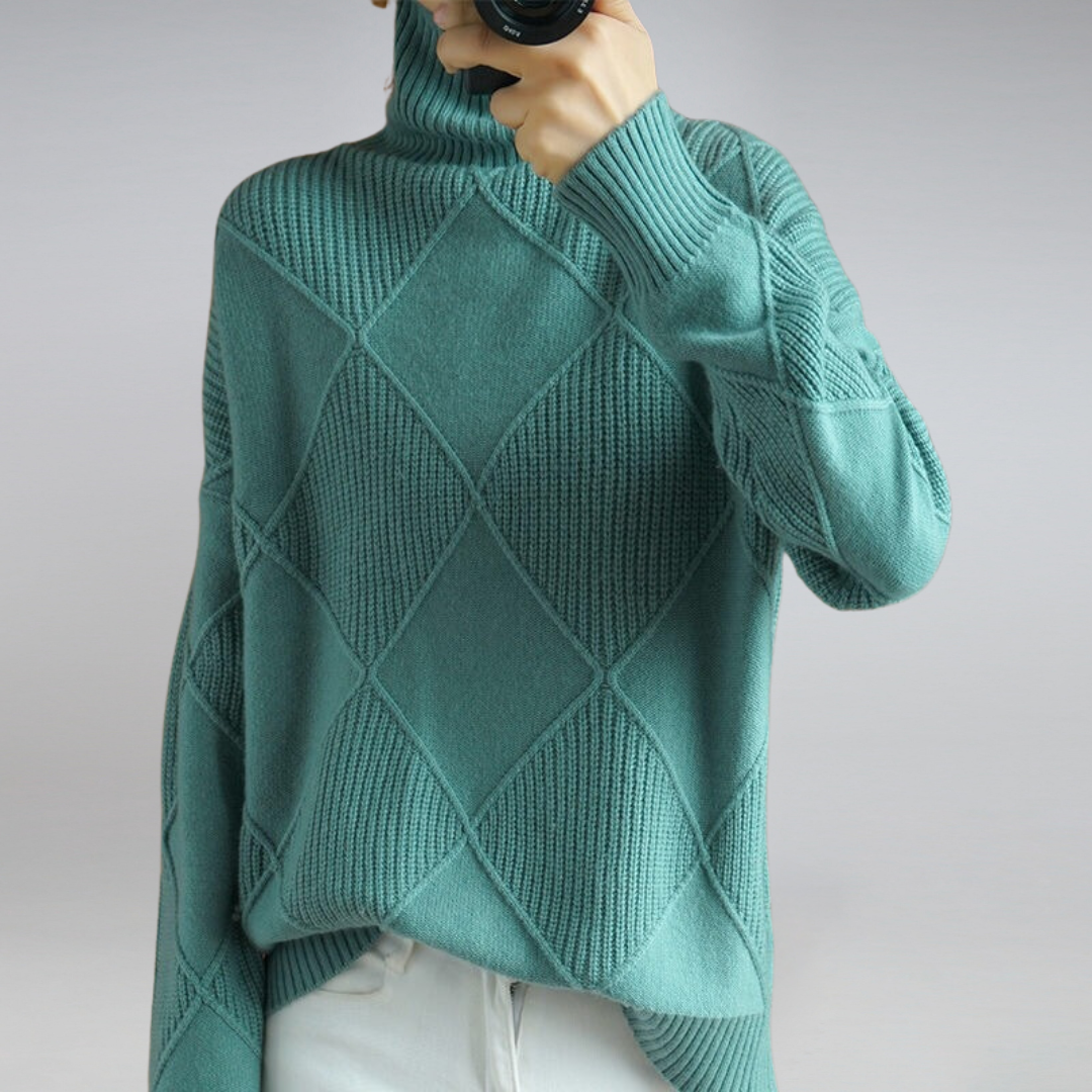 Linda - Cozy Turtleneck Knitwear for All Occasions