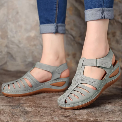 Adjustable Closed-Toe Sandals for Women – Ideal for Summer Outings
