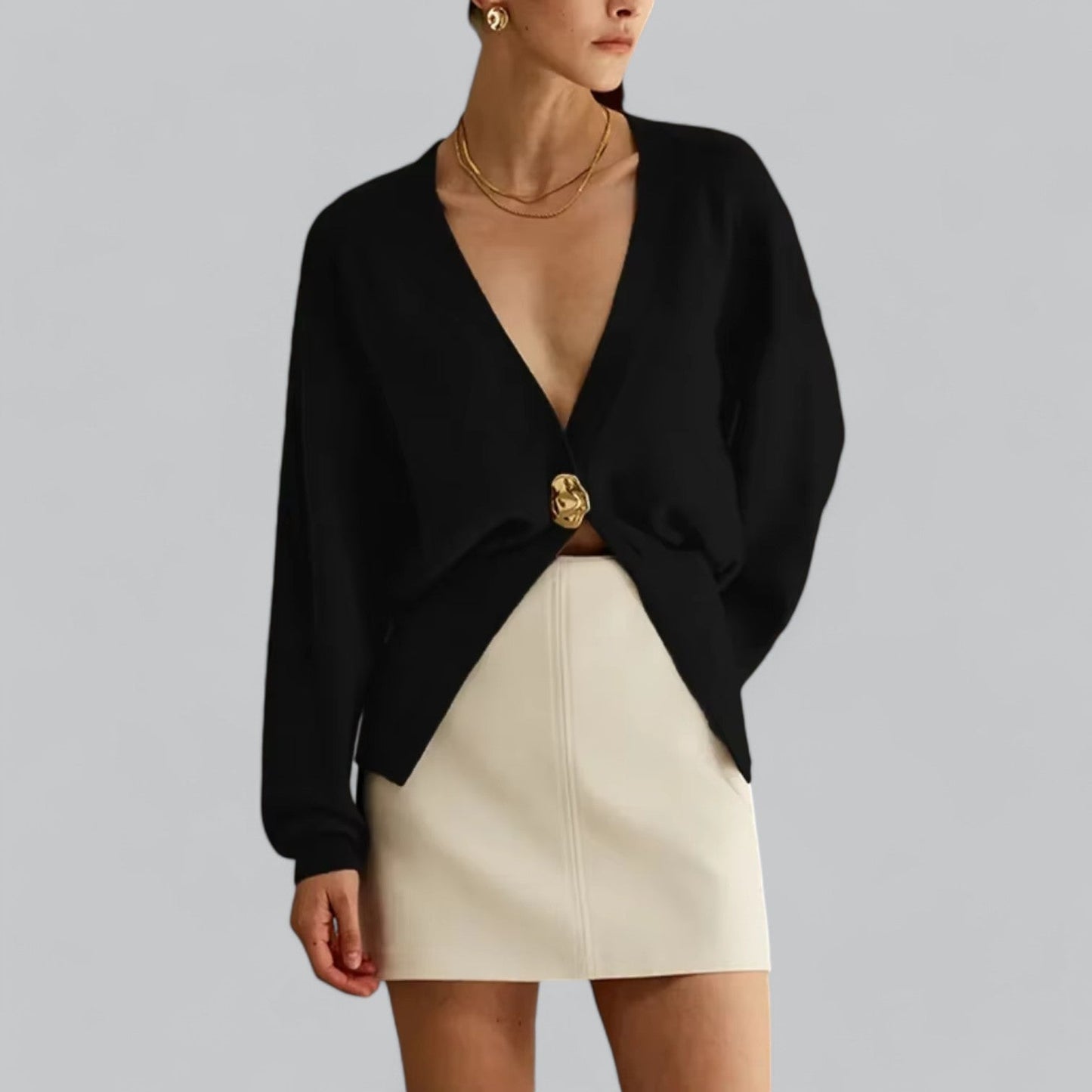 Stylish V-Neck Women's Cardigan for Any Occasion