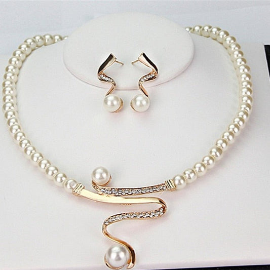 Pearl Jewelry Collection: Necklace and Earring Set