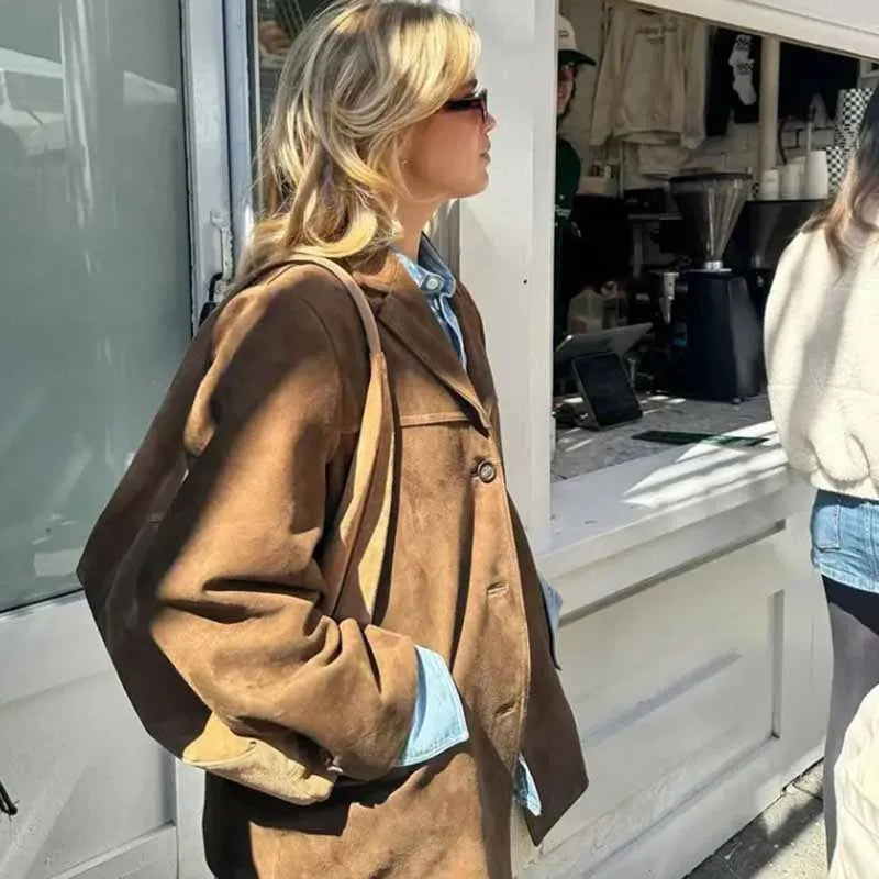 Chic Vintage Suede Blazer for Stylish Occasions