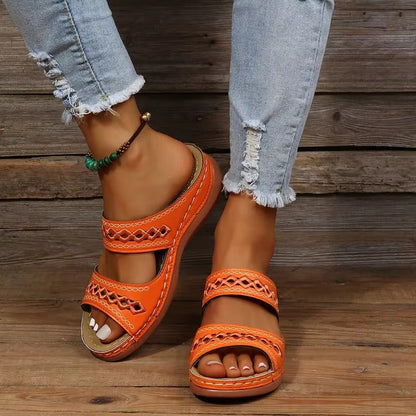 Chic Women's Wedge Heel Retro Sandals for Summer Outings